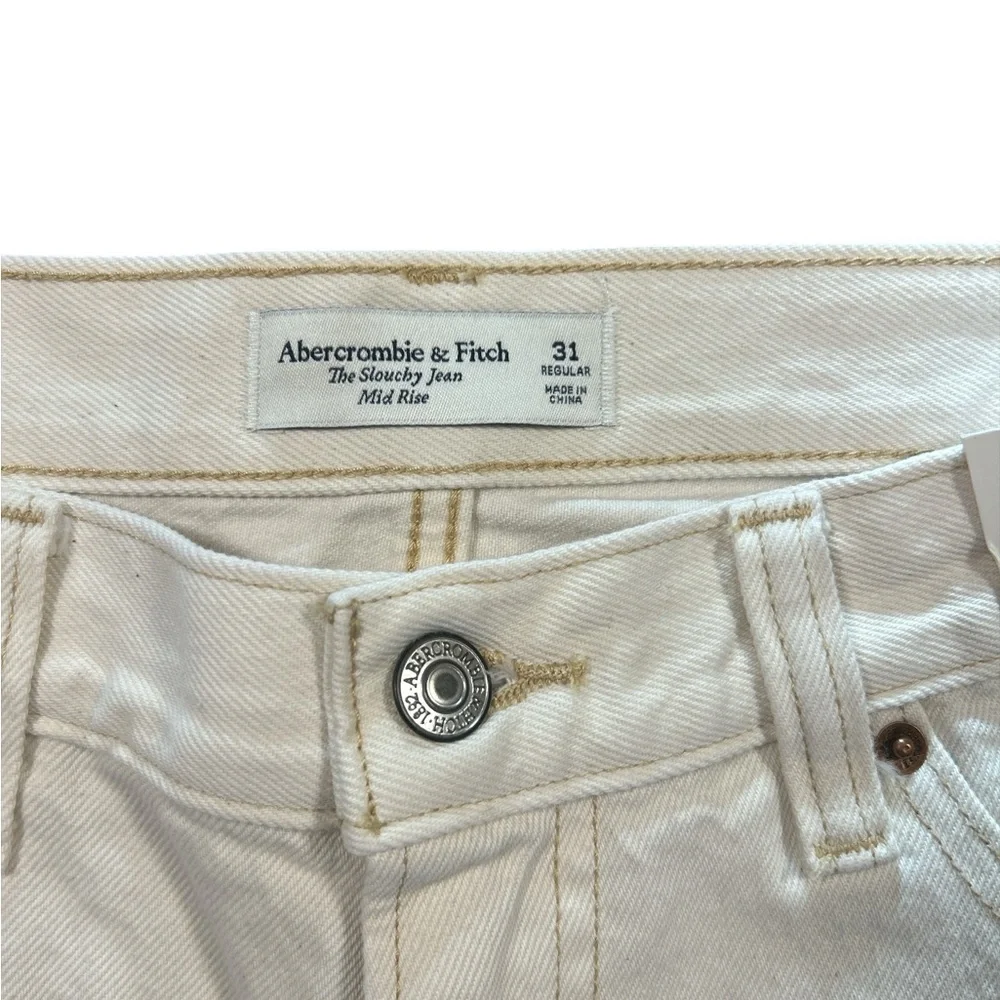 Abercrombie & Fitch Women’s Size 31 Regular Mid Rise Slouchy Jean White NWT - Picture 3 of 5